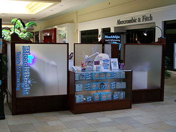 mall02.jpg mall02.jpg